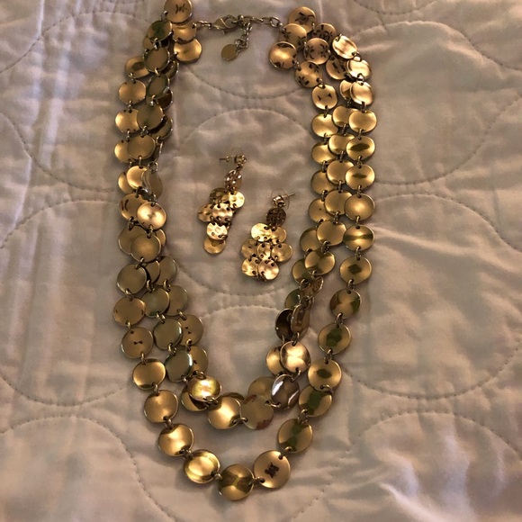 Jewelry - Golden necklace and earrings